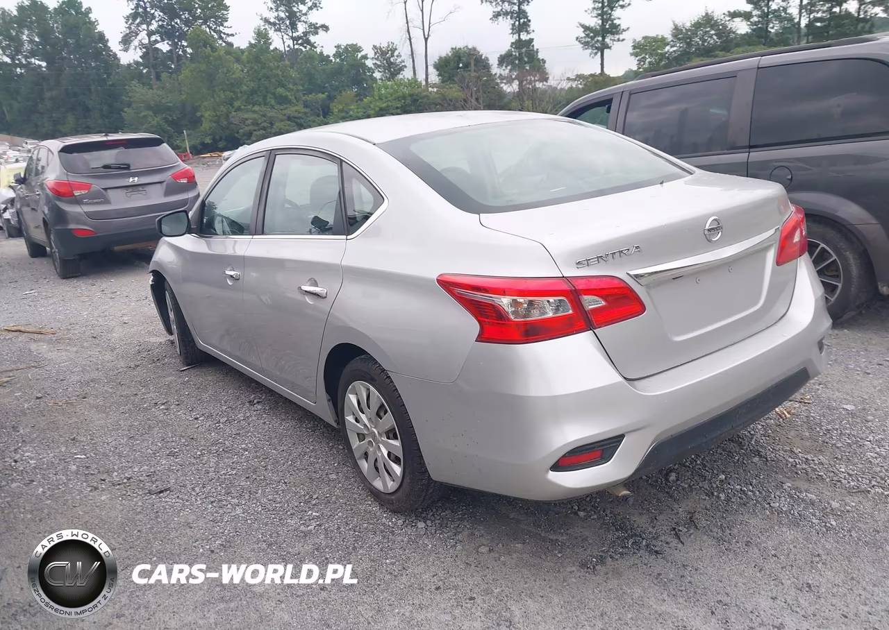 2018 Nissan Sentra S VIN:3N1AB7AP8JY281686 - 3