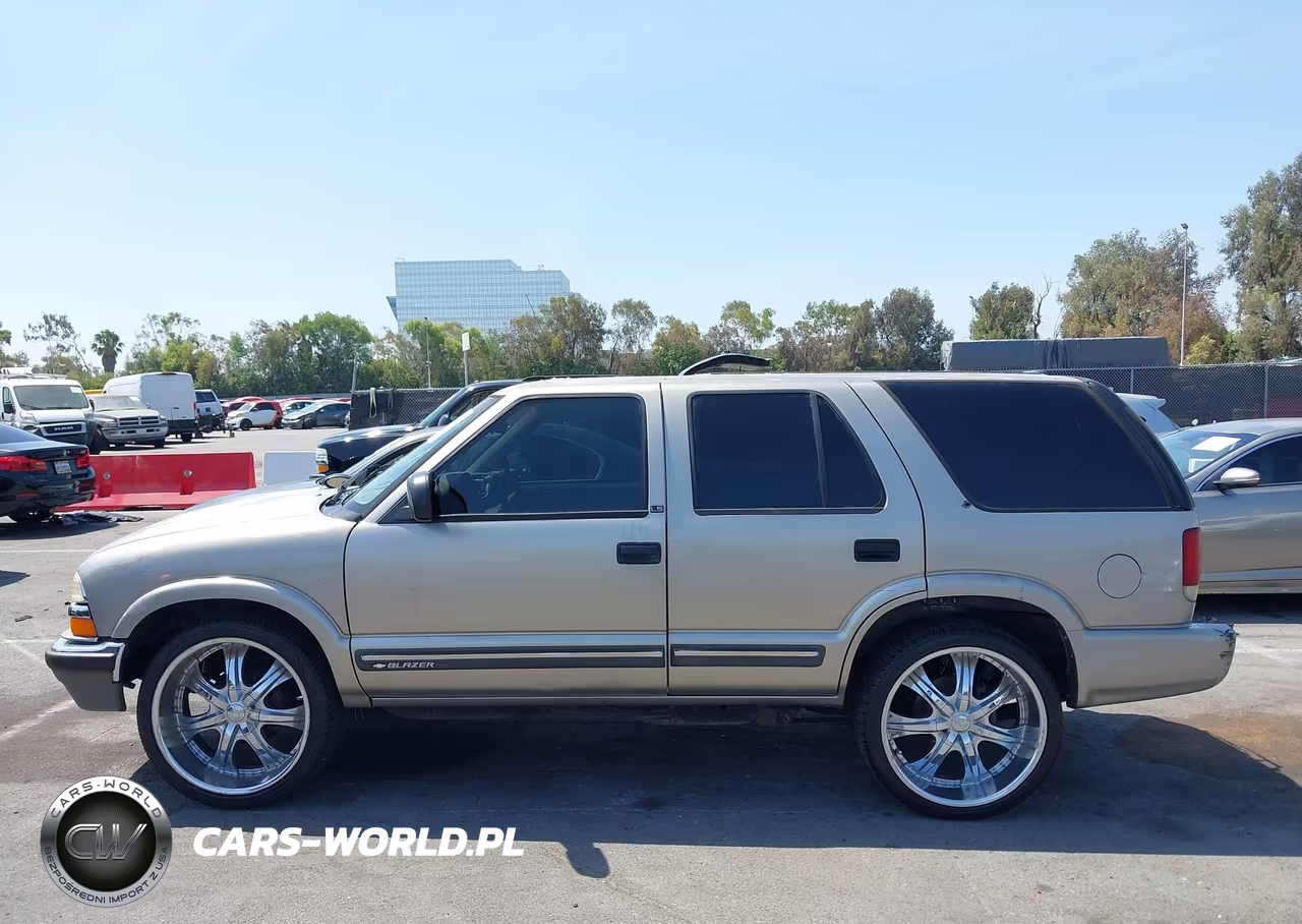 2000 Chevrolet Blazer Ls VIN:1GNCS13WXY2119131 - 13