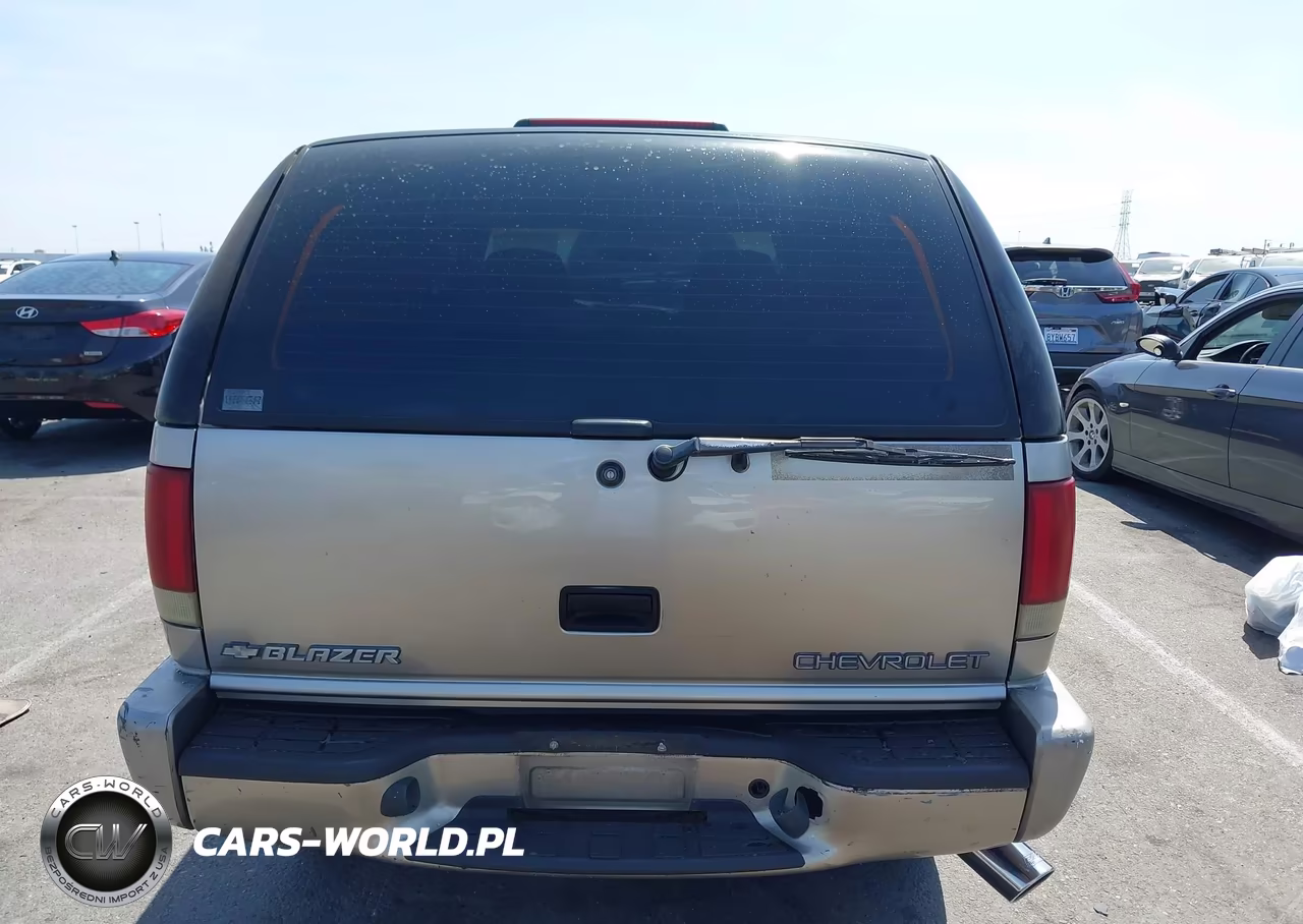 2000 Chevrolet Blazer Ls VIN:1GNCS13WXY2119131 - 15