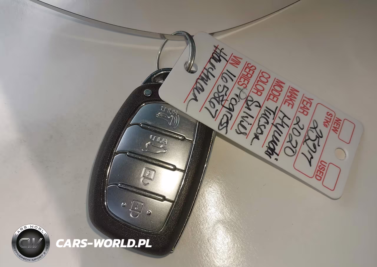 2020 Hyundai Tucson Value VIN:KM8J3CA4XLU165867 - 11