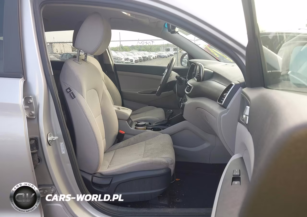 2020 Hyundai Tucson Value VIN:KM8J3CA4XLU165867 - 5