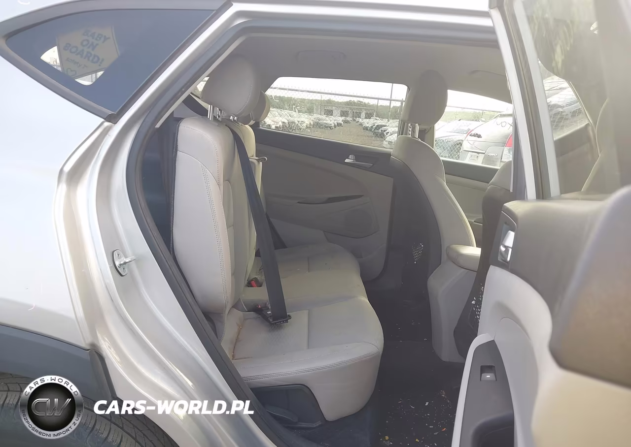 2020 Hyundai Tucson Value VIN:KM8J3CA4XLU165867 - 8