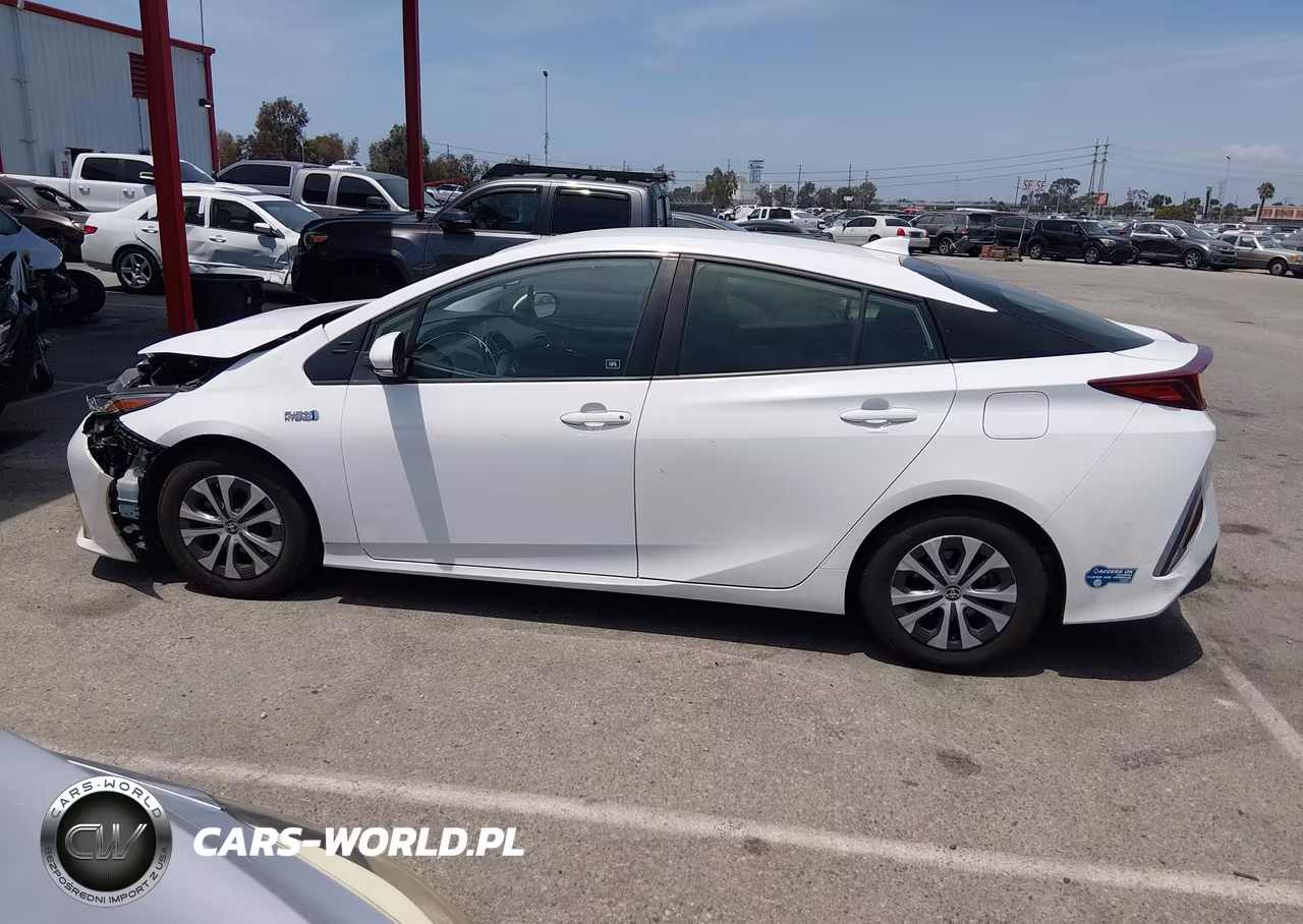 2021 Toyota Prius Prime Le VIN:JTDKAMFP3M3168849 - 14