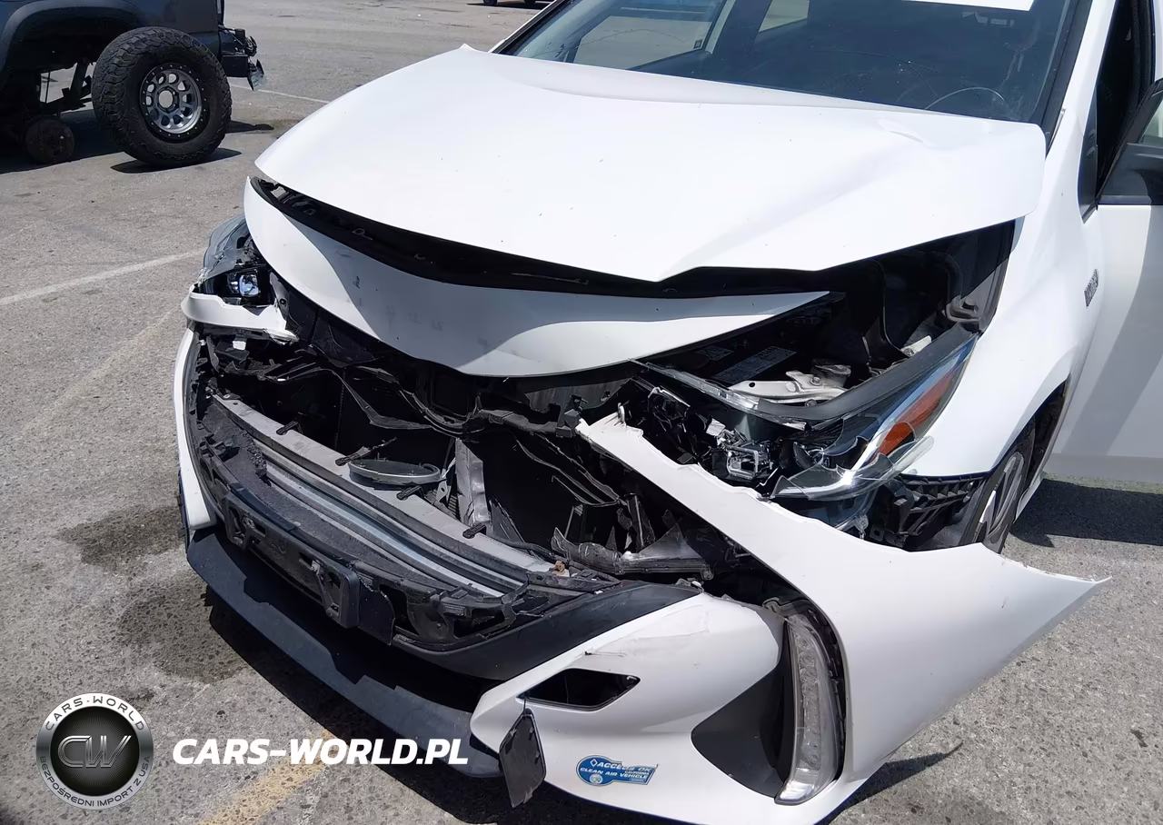 2021 Toyota Prius Prime Le VIN:JTDKAMFP3M3168849 - 6