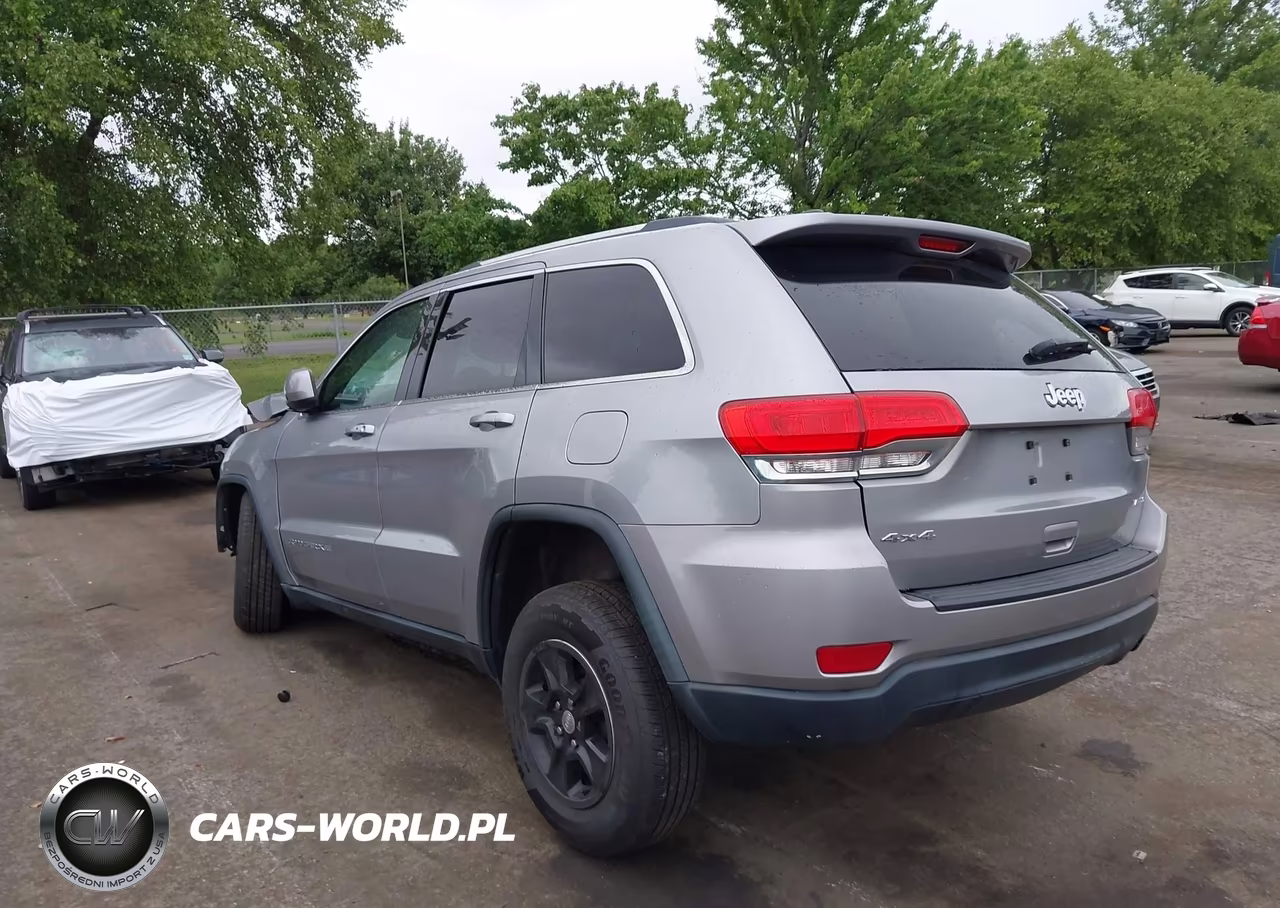 2016 Jeep Grand Cherokee Laredo VIN:1C4RJFAG1GC420393 - 3