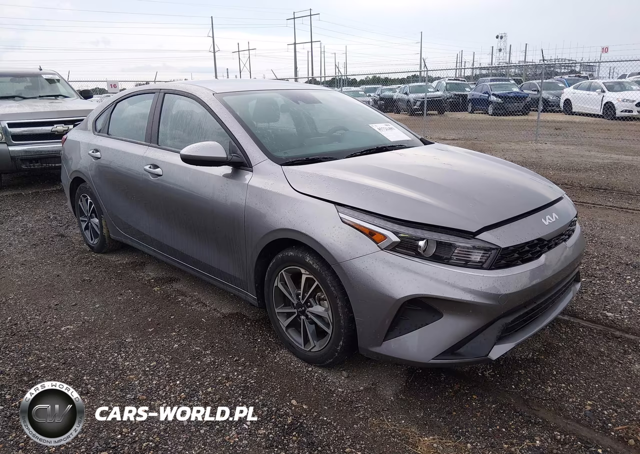 2024 Kia Forte Lxs VIN:3KPF24ADXRE807272 - 1