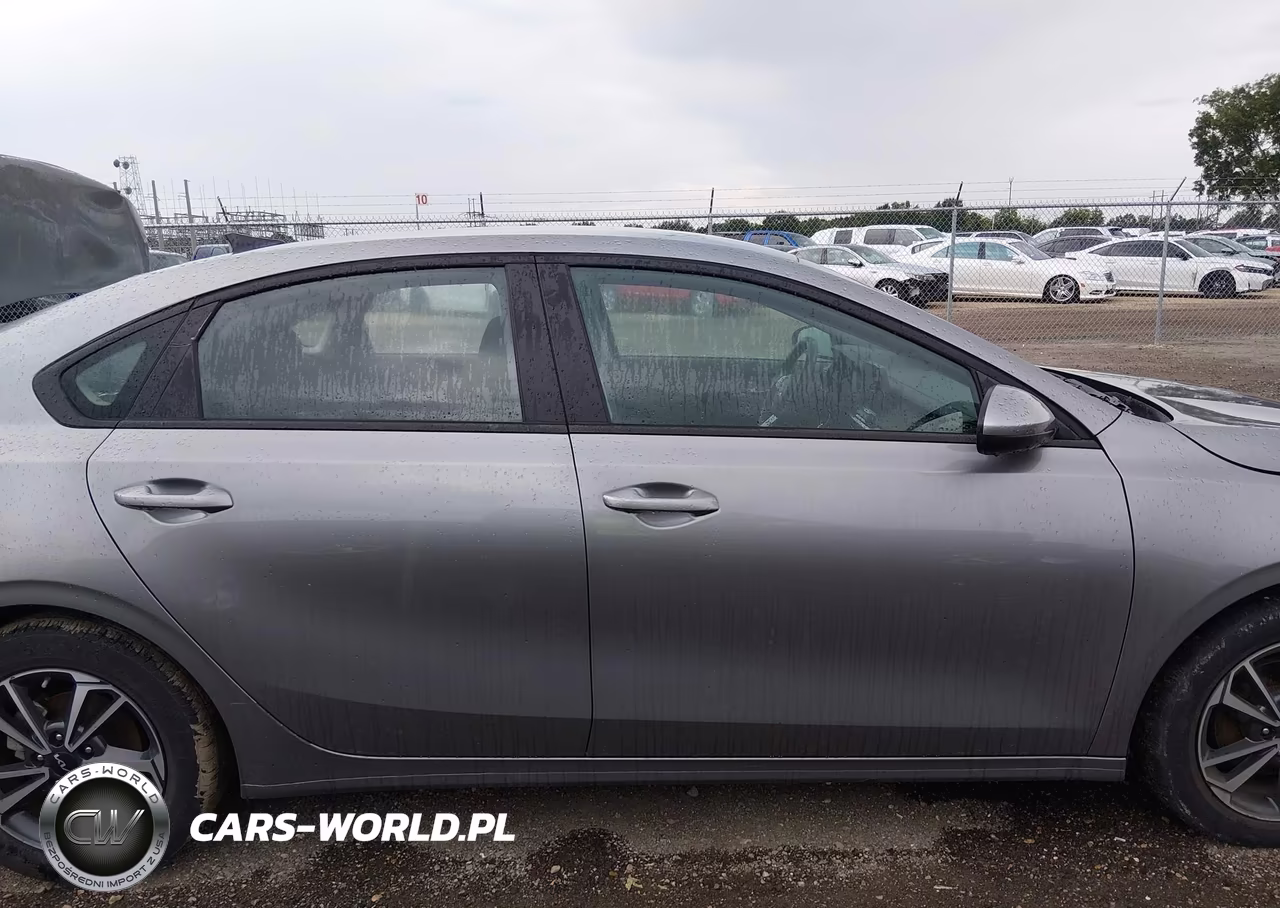 2024 Kia Forte Lxs VIN:3KPF24ADXRE807272 - 13