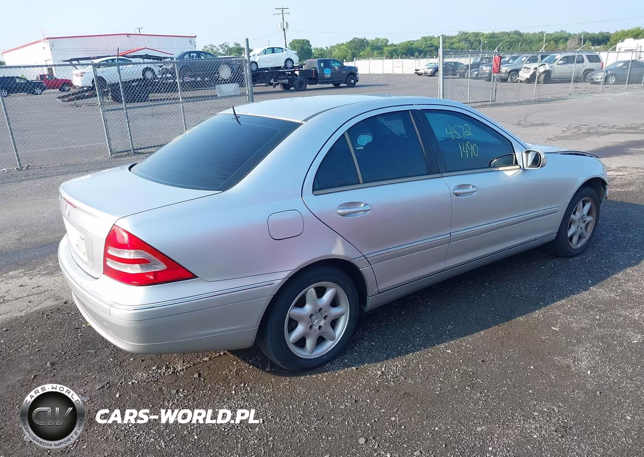 2003 Mercedes-Benz C 240 VIN:WDBRF61JX3F300791 - 4