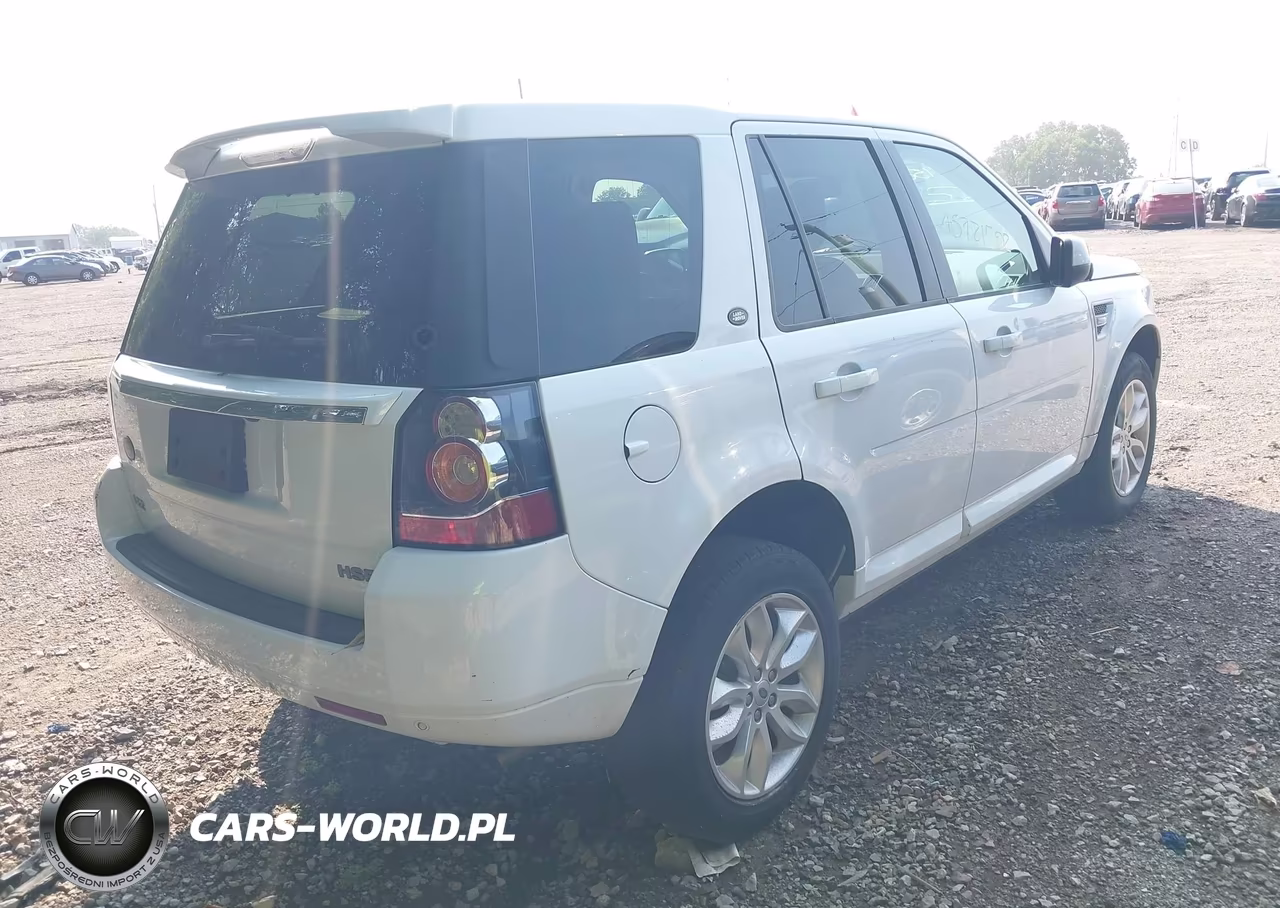 2014 Land Rover Lr2 VIN:SALFR2BG2EH411486 - 4