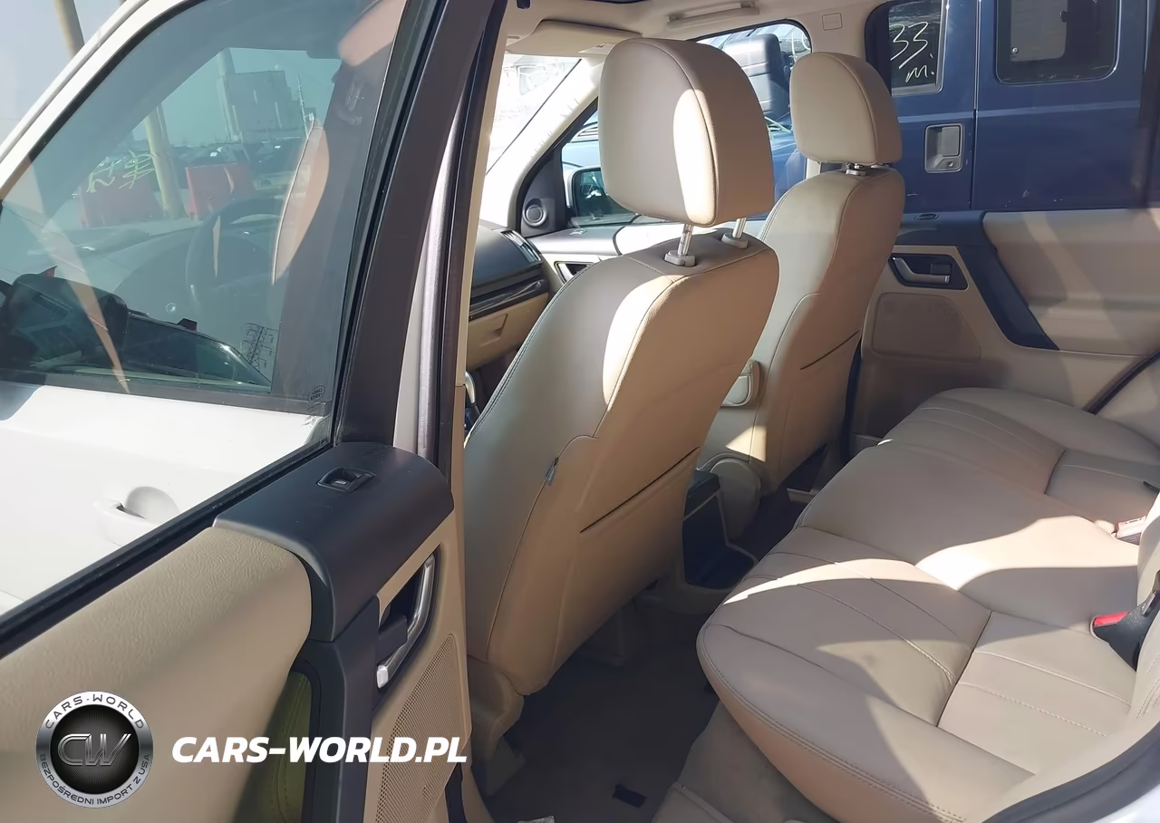 2014 Land Rover Lr2 VIN:SALFR2BG2EH411486 - 8