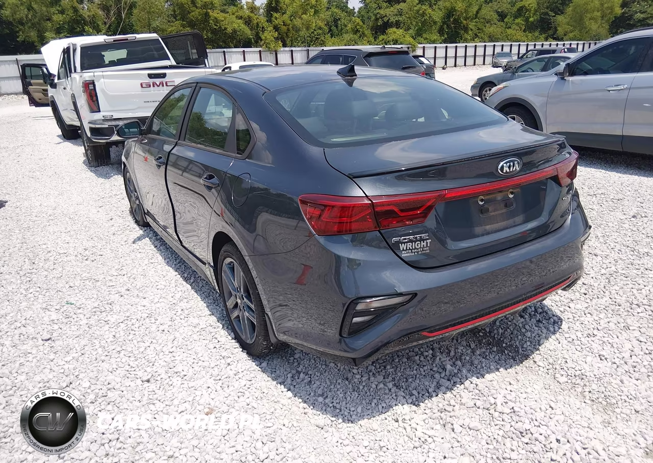 2020 Kia Forte Gt-Line VIN:3KPF34AD9LE251332 - 3