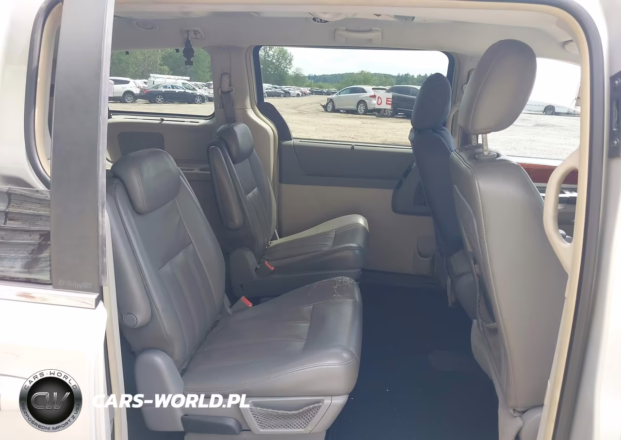 2009 Chrysler Town & Country Touring VIN:2A8HR54109R522423 - 8