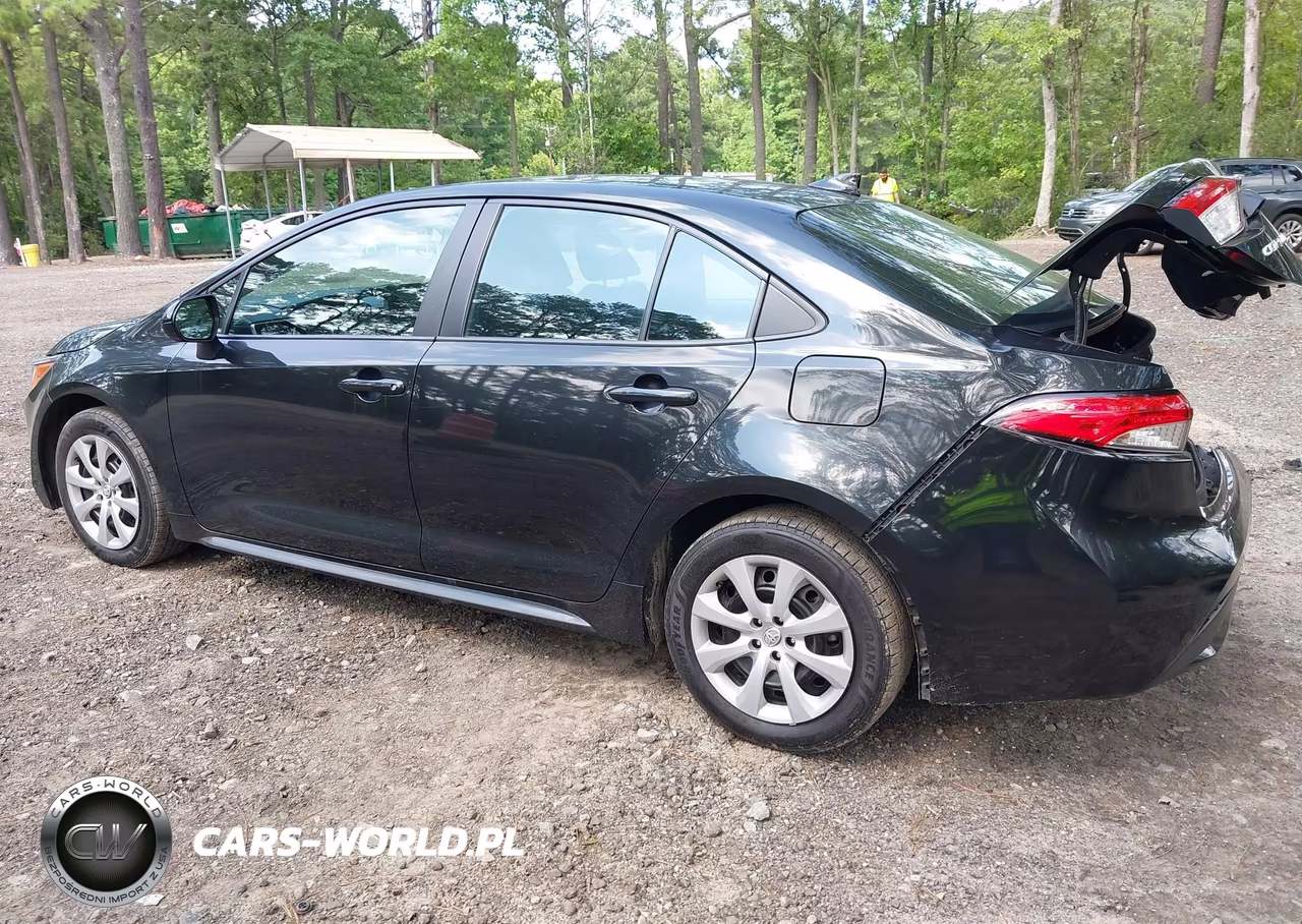 2022 Toyota Corolla Le VIN:5YFEPMAEXNP303948 - 3