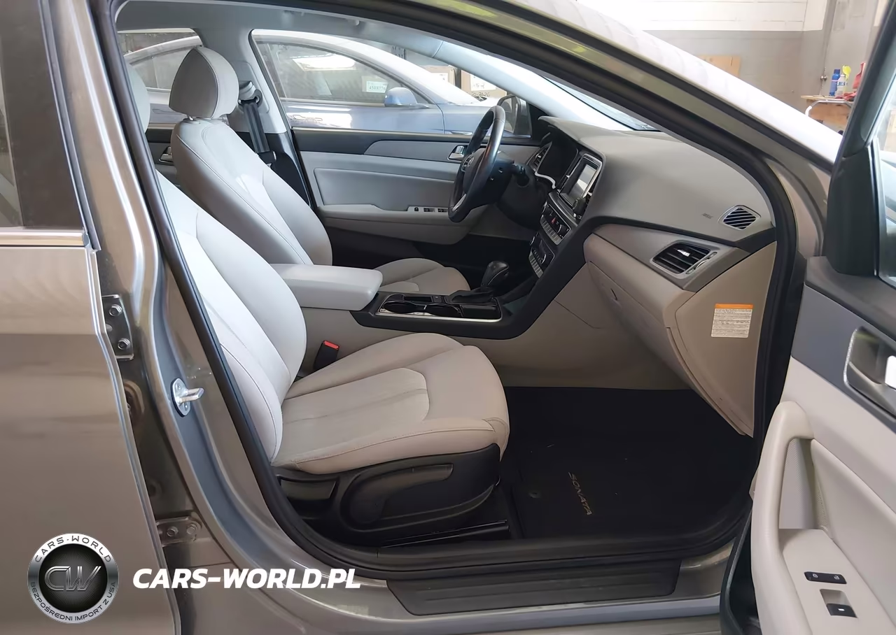 2018 Hyundai Sonata Hybrid Se VIN:KMHE24L3XJA082887 - 5