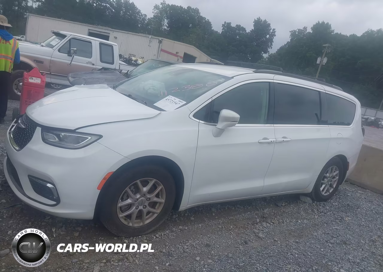 2022 Chrysler Pacifica Touring L VIN:2C4RC1BG8NR112380 - 14