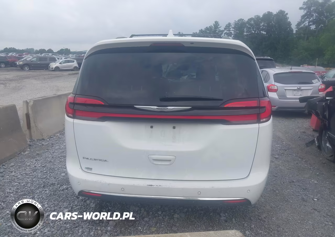 2022 Chrysler Pacifica Touring L VIN:2C4RC1BG8NR112380 - 16