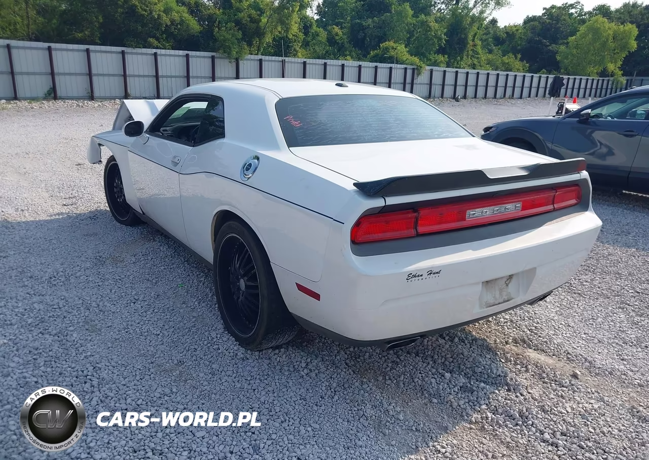 2013 Dodge Challenger Sxt VIN:2C3CDYAGXDH737076 - 3