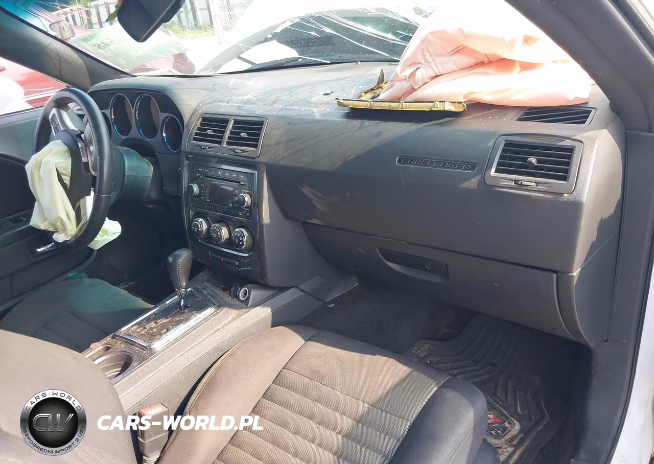 2013 Dodge Challenger Sxt VIN:2C3CDYAGXDH737076 - 5