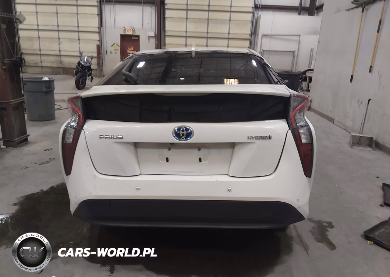 2018 Toyota Prius Two VIN:JTDKBRFU1J3078014 - 17