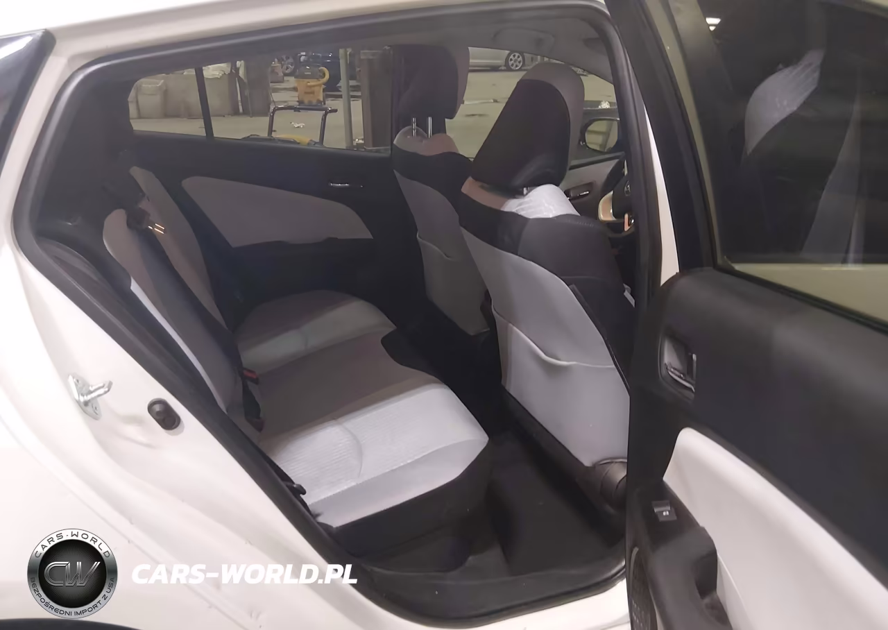 2018 Toyota Prius Two VIN:JTDKBRFU1J3078014 - 8