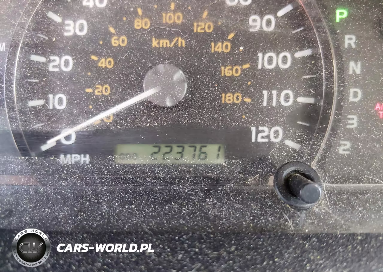 2005 Toyota Sequoia Limited V8 VIN:5TDBT48A85S240308 - 7