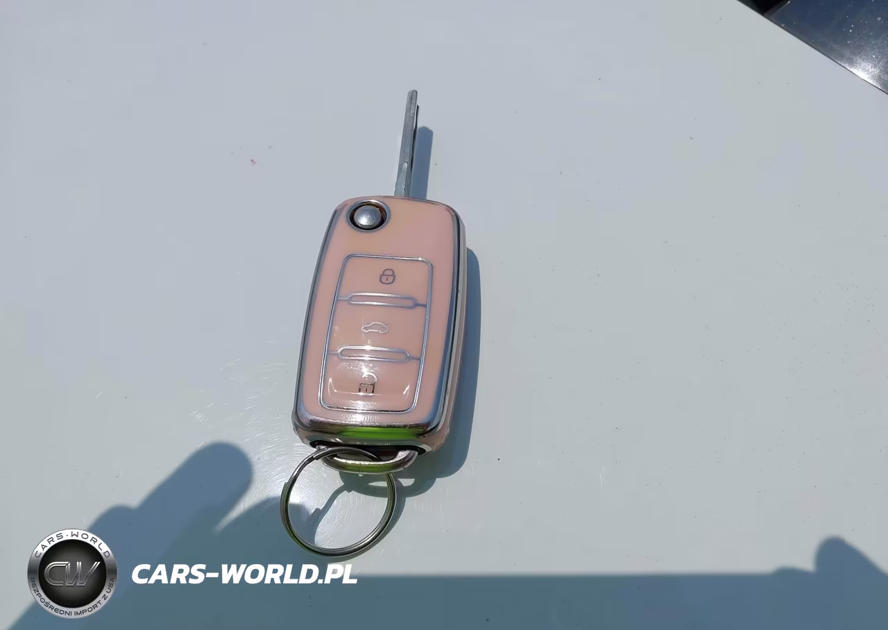 2016 Volkswagen Tiguan S VIN:WVGBV7AX2GW558062 - 11