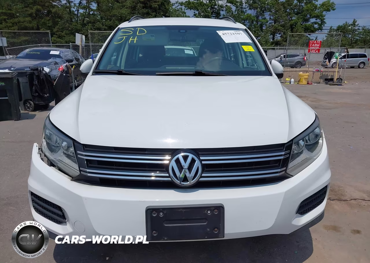 2016 Volkswagen Tiguan S VIN:WVGBV7AX2GW558062 - 12