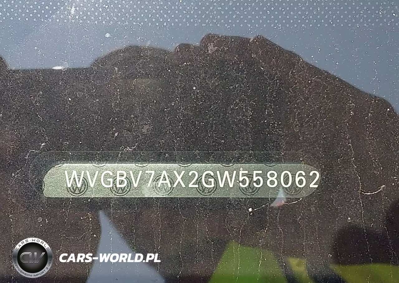 2016 Volkswagen Tiguan S VIN:WVGBV7AX2GW558062 - 17