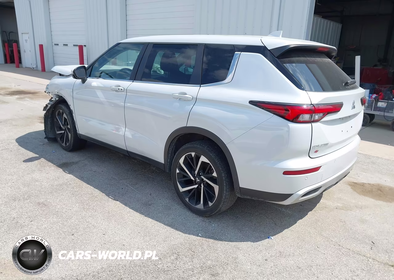 2022 Mitsubishi Outlander Black Edition S-Awc-Se 2.5 S-Awc-Se Launch Edition S-Awc VIN:JA4J4UA83NZ086373 - 3