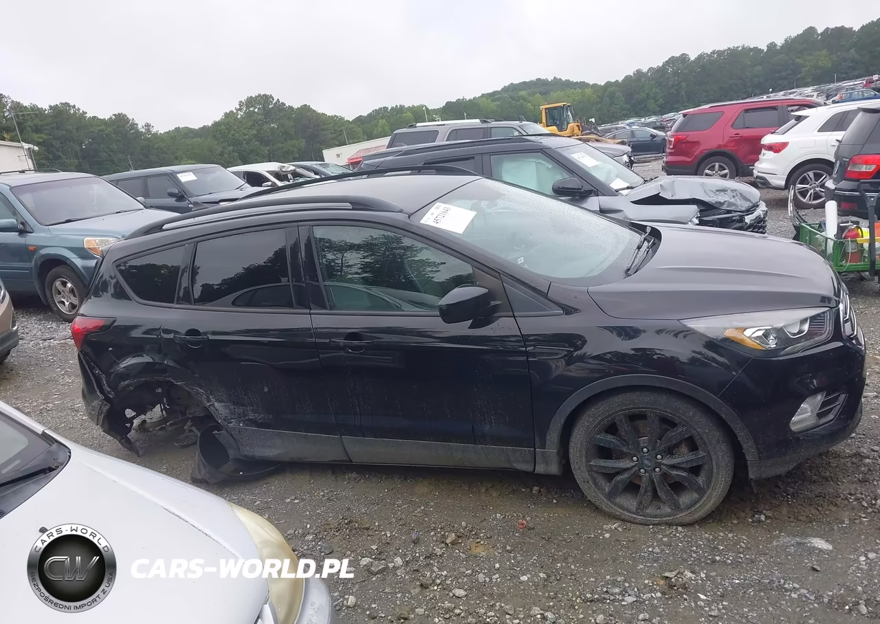 2019 Ford Escape Se VIN:1FMCU9GD8KUC25093 - 13