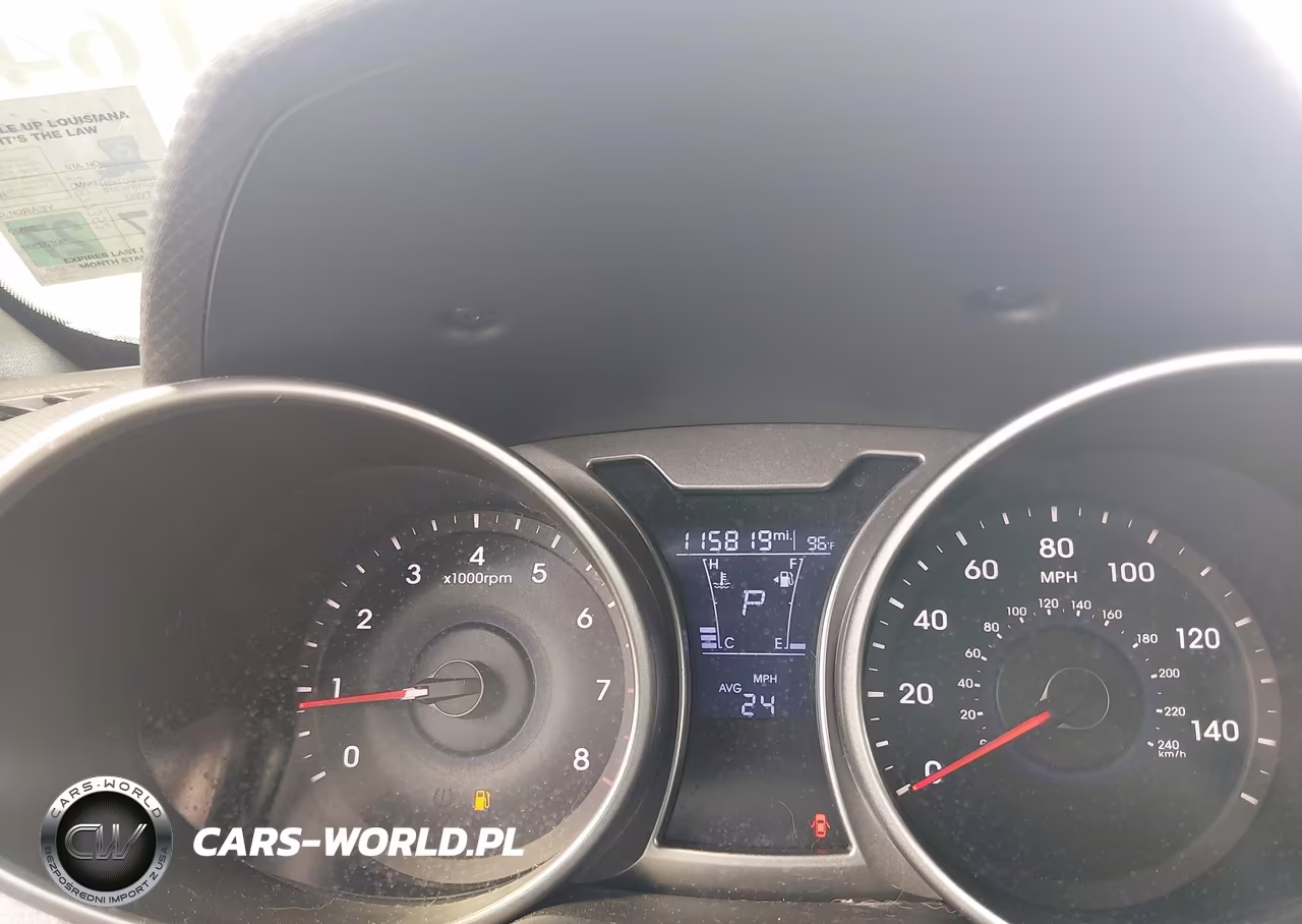 2017 Hyundai Veloster Value Edition VIN:KMHTC6AD2HU324253 - 7