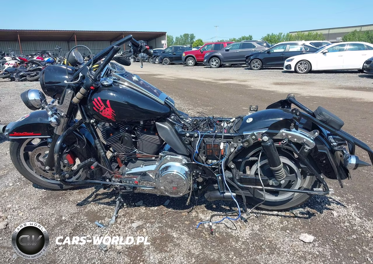 2010 Harley-Davidson Flhp VIN:1HD1FHM11AB672271 - 13