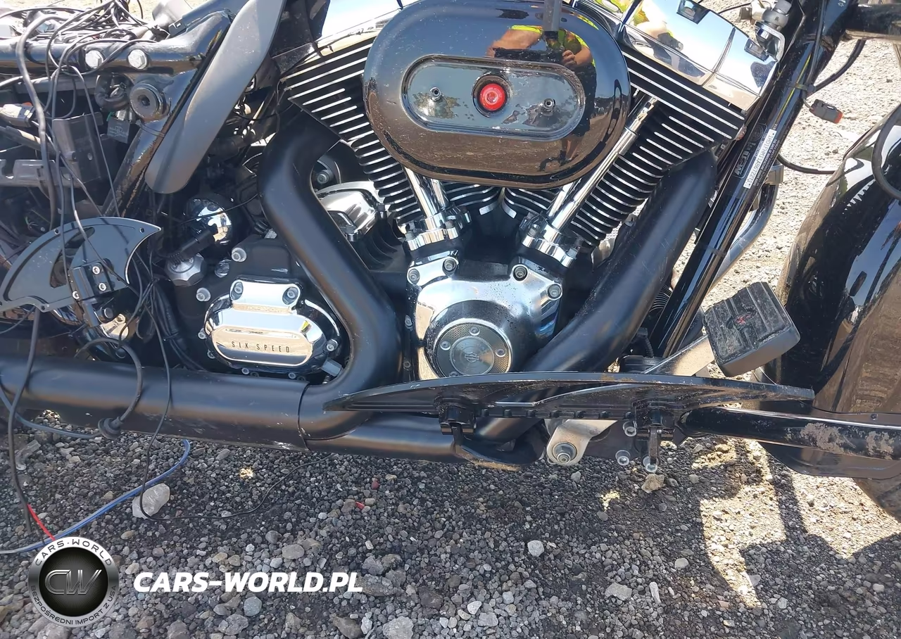 2010 Harley-Davidson Flhp VIN:1HD1FHM11AB672271 - 8
