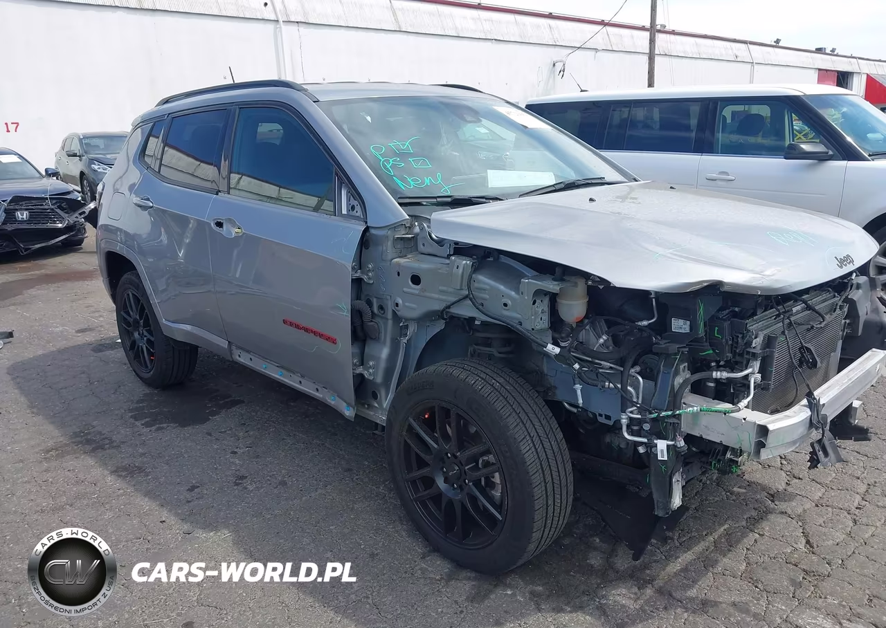 2023 Jeep Compass (Red) Edition 4X4 – zdjęcie 1 z 18