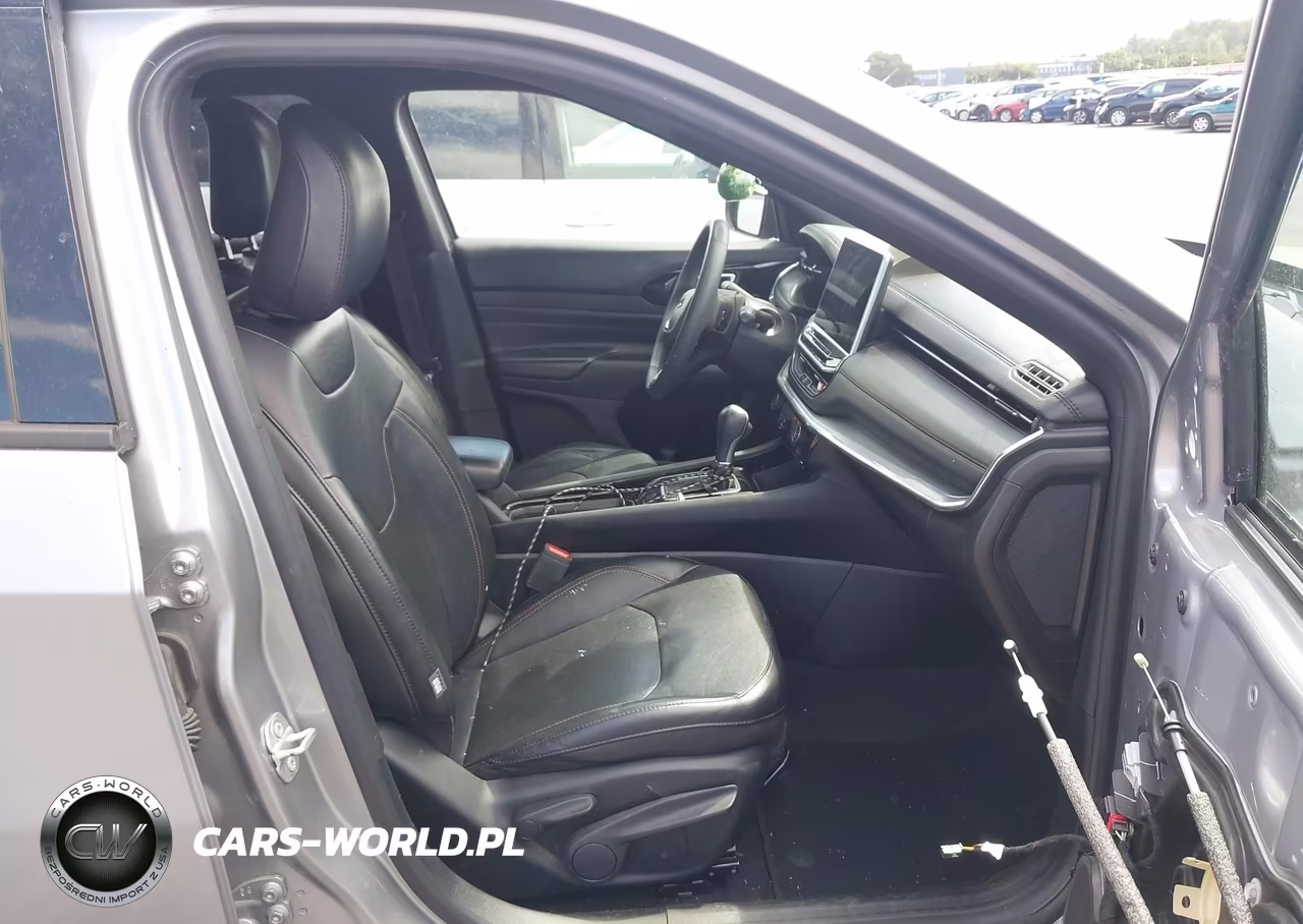 2023 Jeep Compass (Red) Edition 4X4 VIN:3C4NJDCN7PT543568 - 5