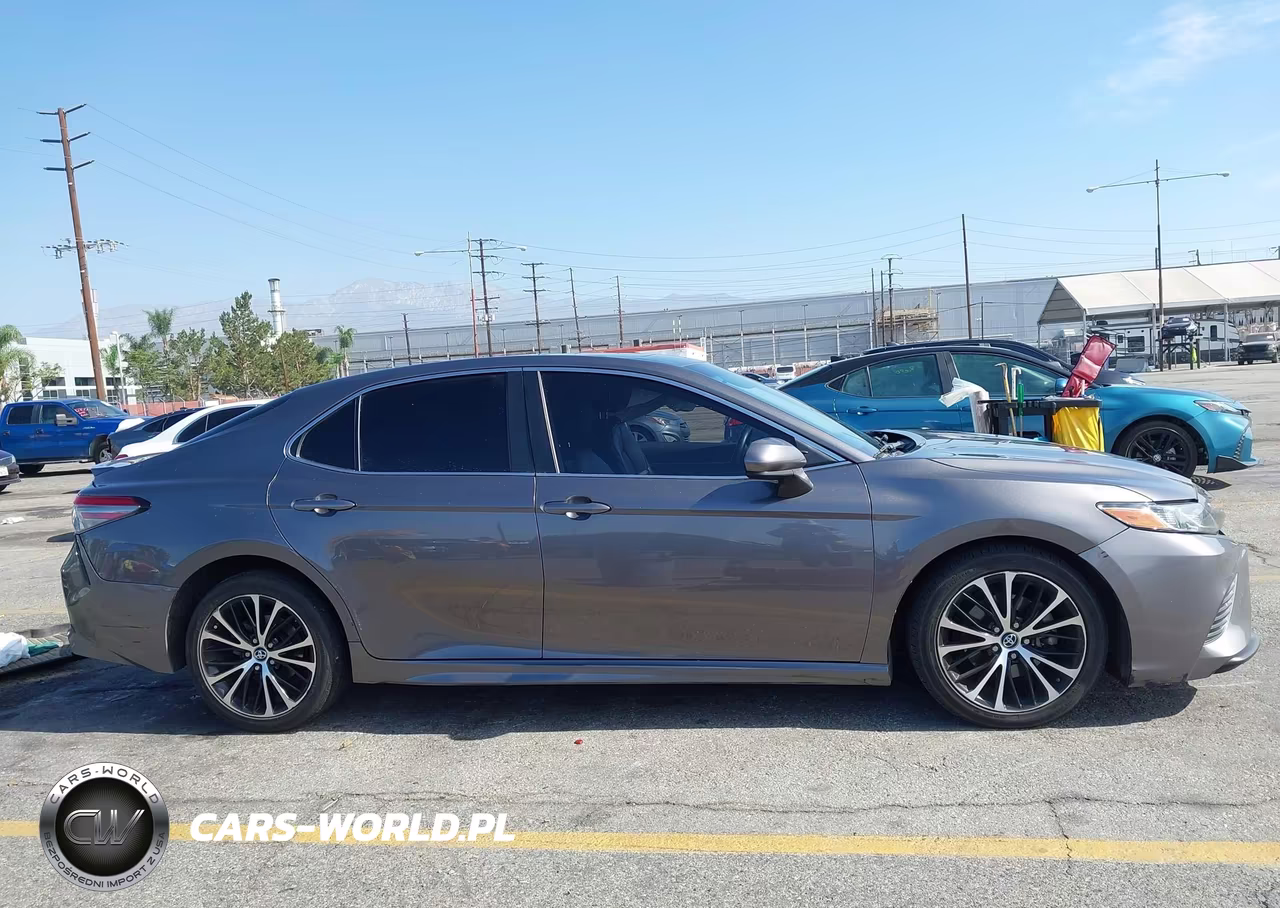 2018 Toyota Camry L-Le-Xle-Se-Xse VIN:4T1B11HK5JU540340 - 13