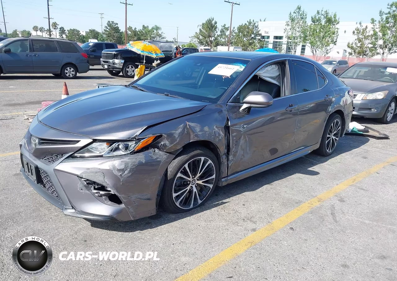 2018 Toyota Camry L-Le-Xle-Se-Xse VIN:4T1B11HK5JU540340 - 2