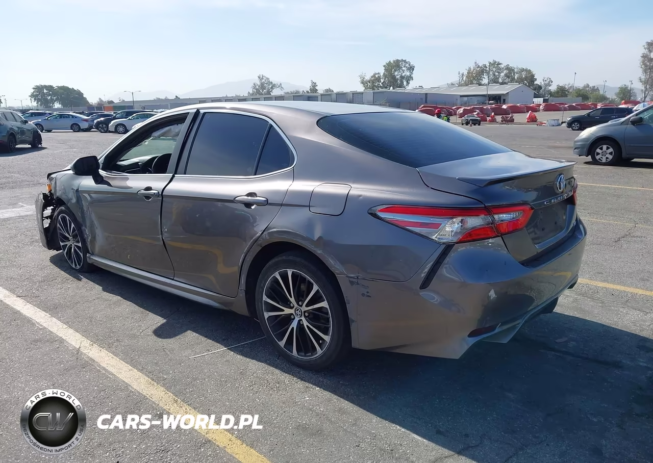 2018 Toyota Camry L-Le-Xle-Se-Xse VIN:4T1B11HK5JU540340 - 3
