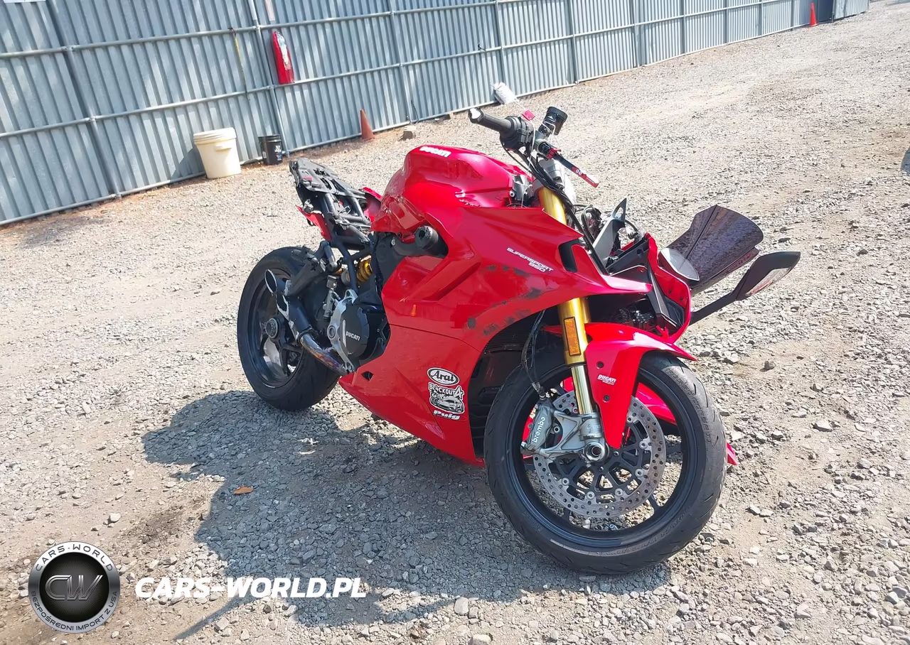 2023 Ducati Supersport