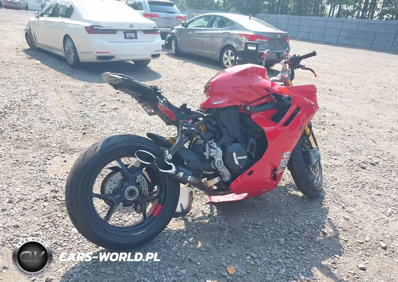 2023 Ducati Supersport VIN:ZDMVABDSXPB004733 - 4