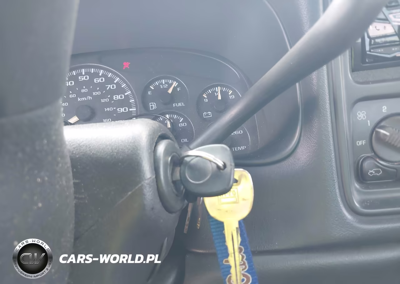 2002 Chevrolet Silverado 1500 VIN:1GCEC14W42Z105169 - 11