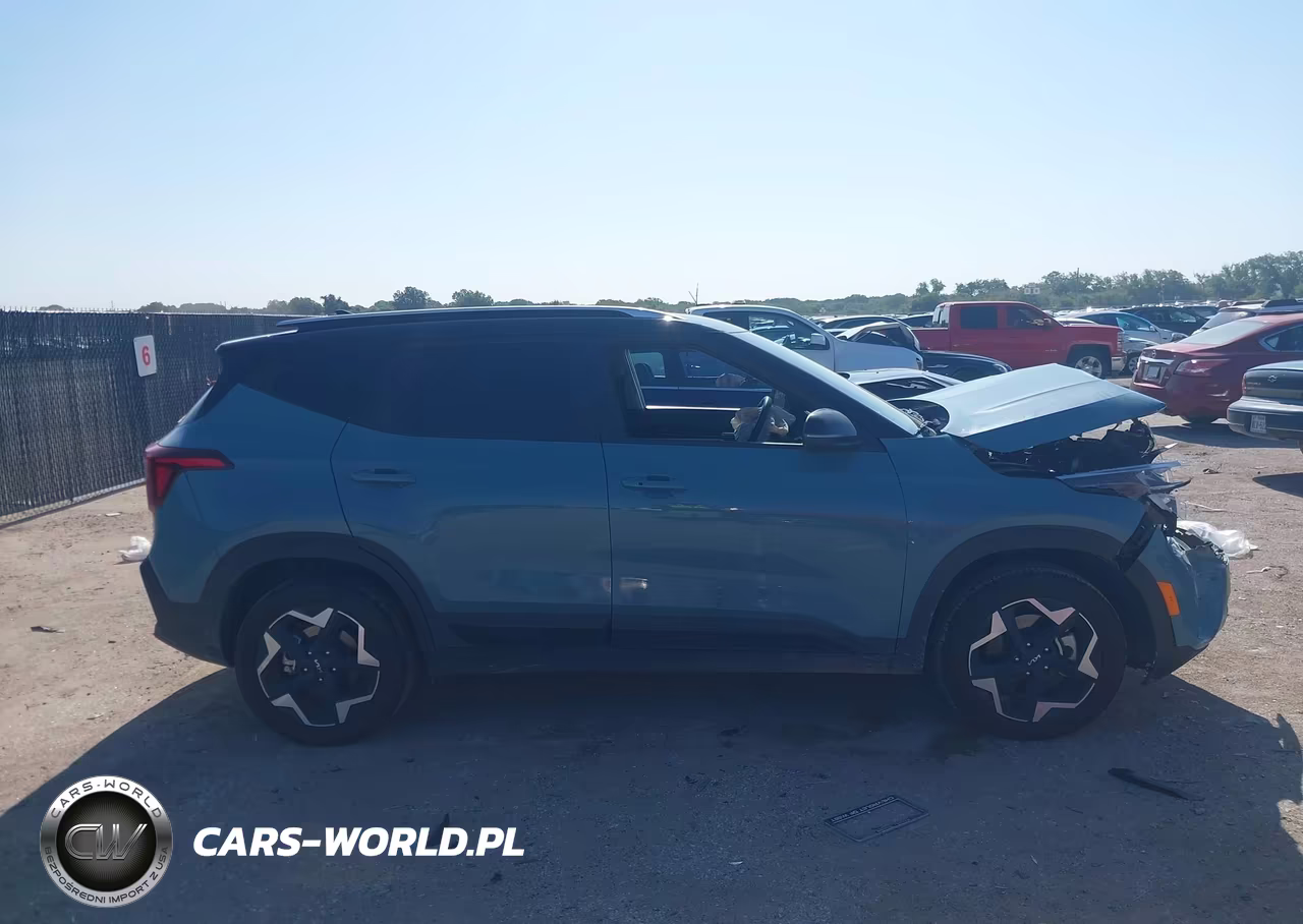 2025 Kia Seltos S VIN:KNDEUCAAXS7672628 - 13