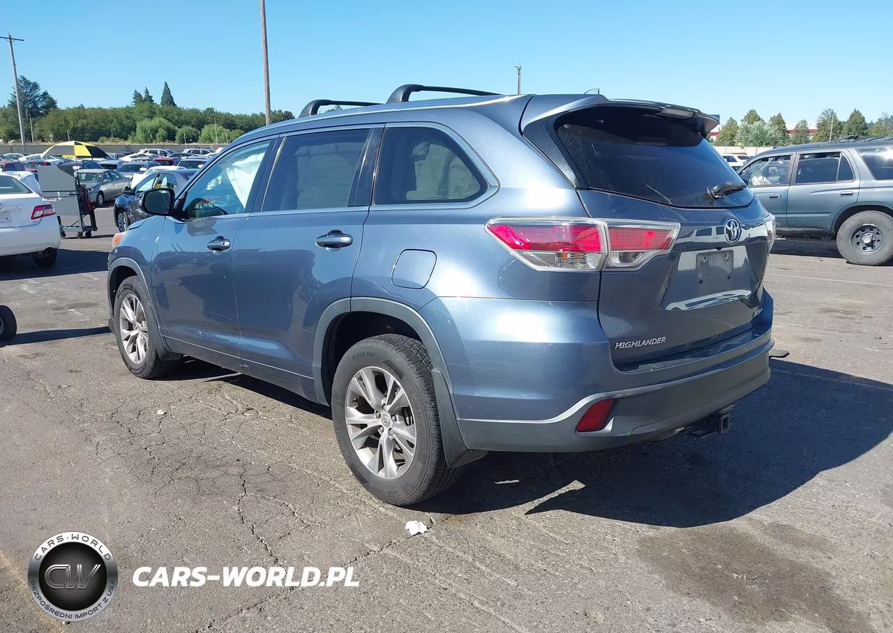 2015 Toyota Highlander Xle V6 VIN:5TDJKRFH3FS147578 - 3