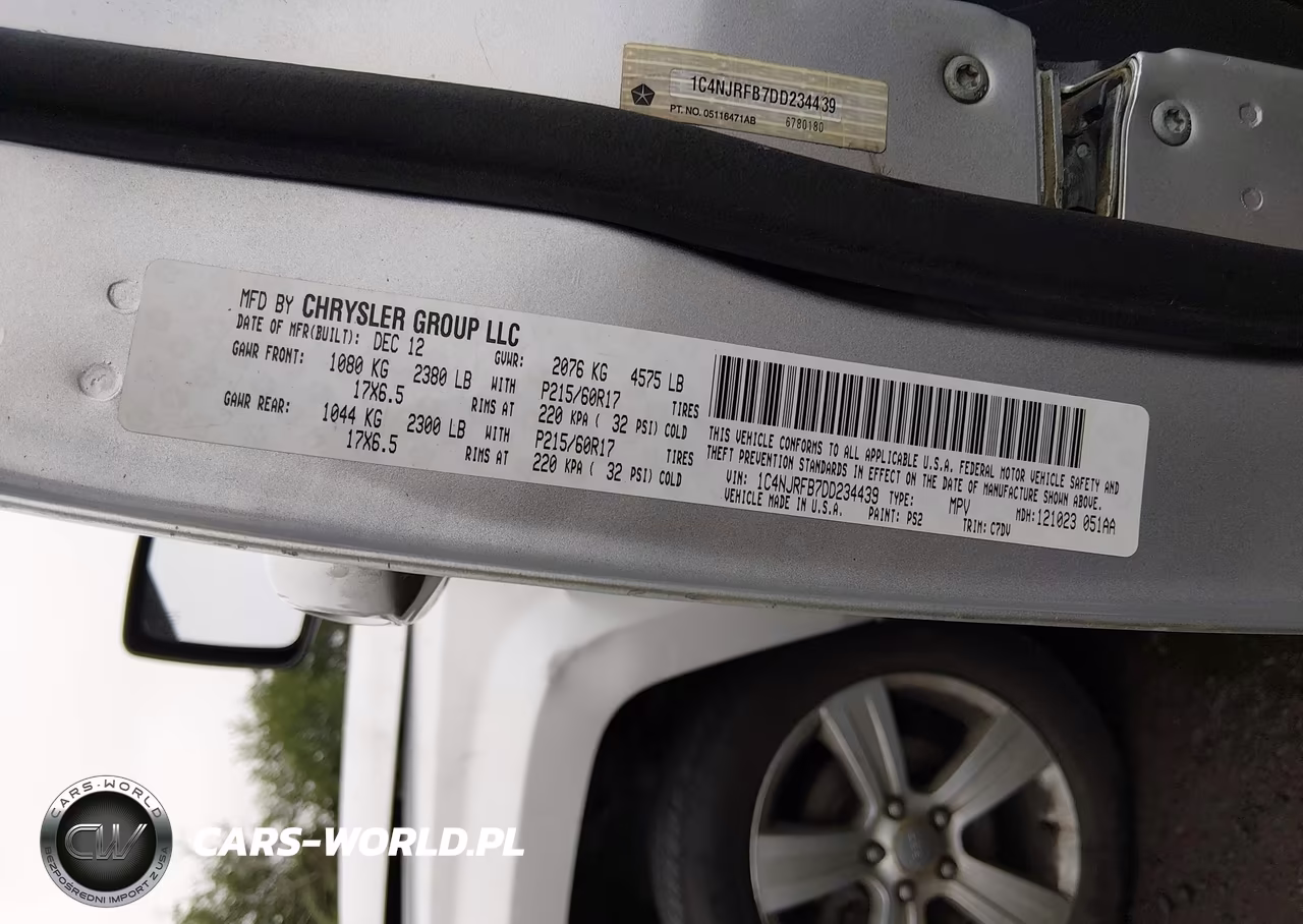 2013 Jeep Patriot Latitude VIN:1C4NJRFB7DD234439 - 9