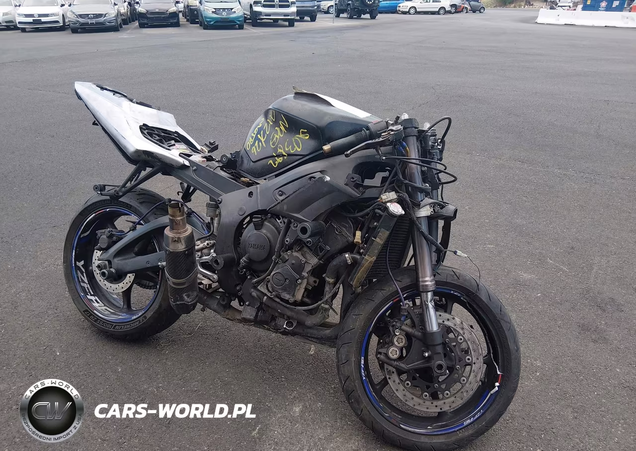 2005 Yamaha Yzfr6 L