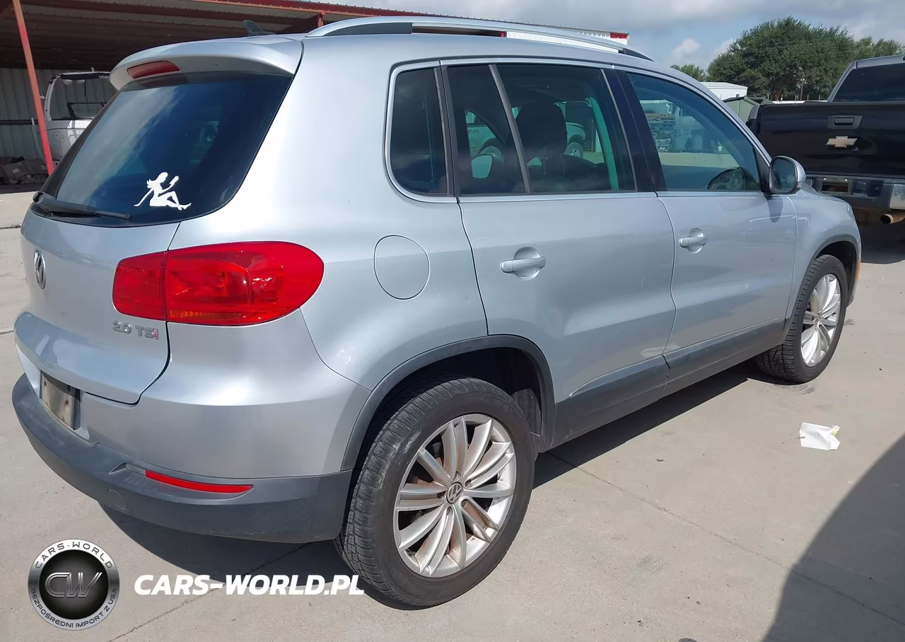 2013 Volkswagen Tiguan Se VIN:WVGAV3AX0DW596146 - 4