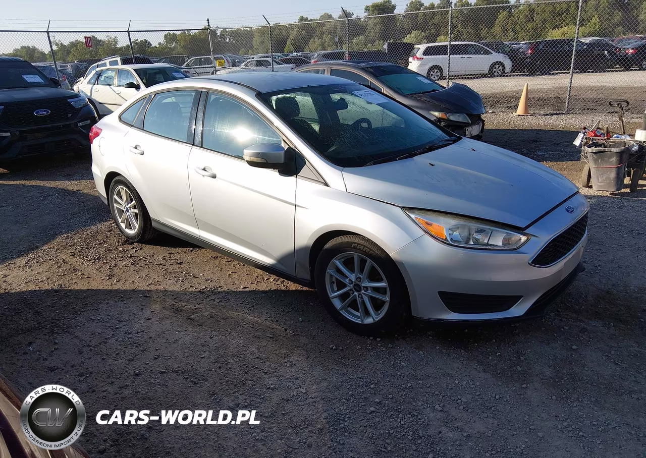 2017 Ford Focus Se VIN:1FADP3F27HL264291 - 1