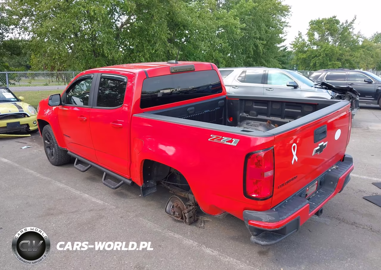 2015 Chevrolet Colorado Z71 VIN:1GCGTCE30F1205928 - 3