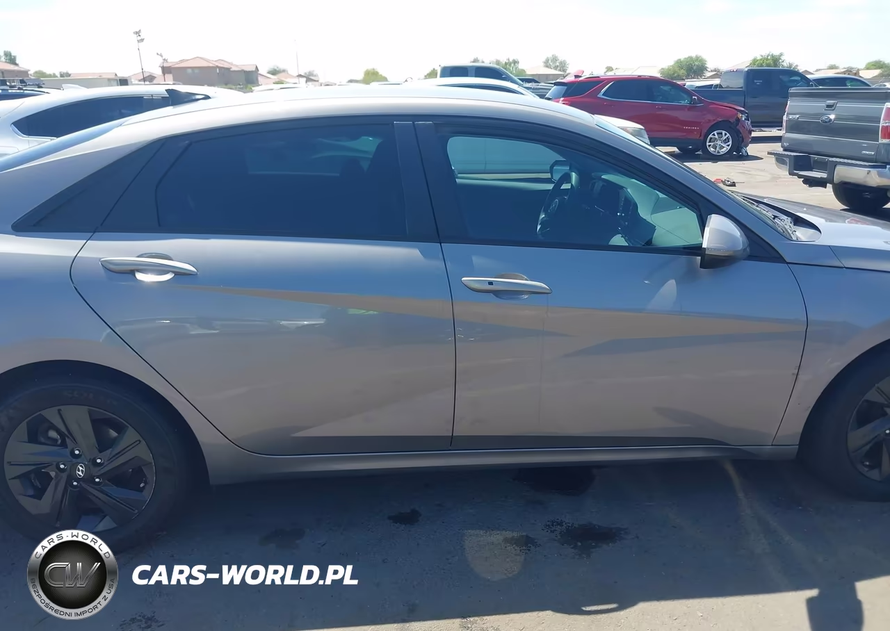 2021 Hyundai Elantra Sel VIN:KMHLM4AG8MU093090 - 13