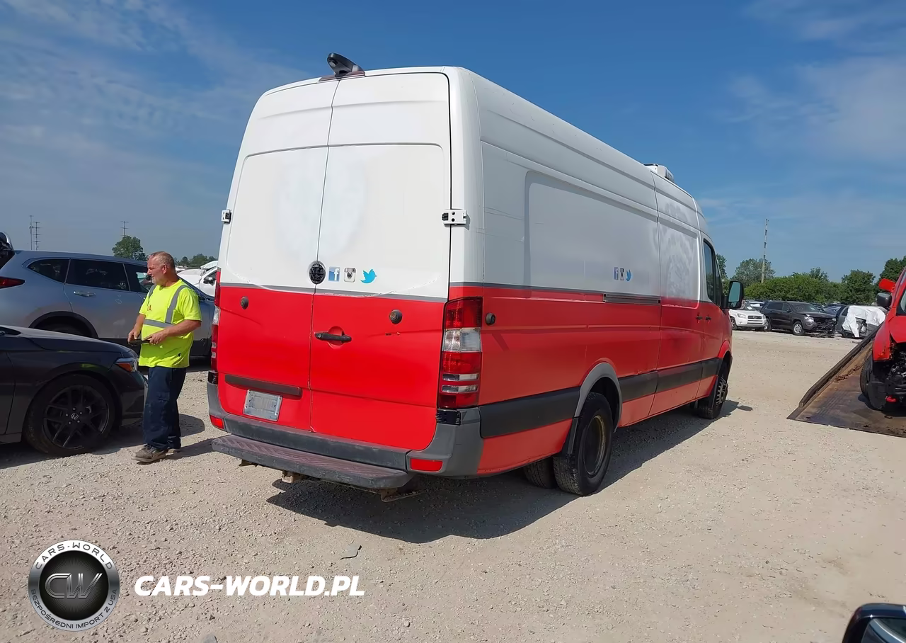 2015 Mercedes-Benz Sprinter 3500 High Roof VIN:WD3PF1CC2FP138965 - 4